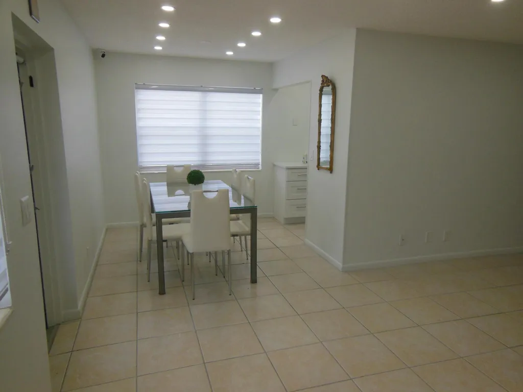 156 Andover F West Palm Beach FL 33417