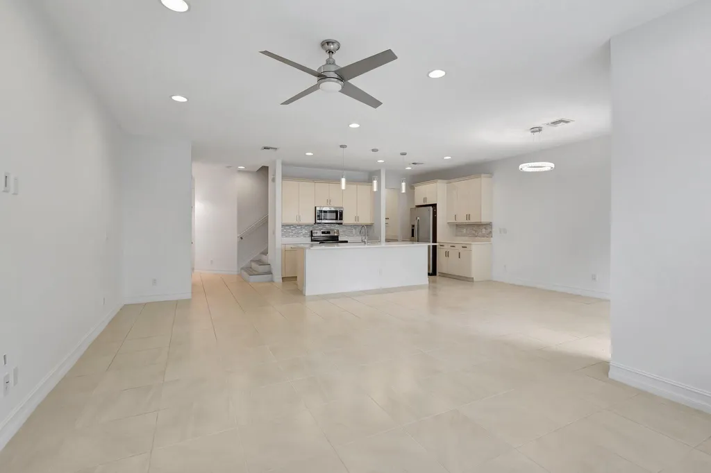 91 Palm Lane Royal Palm Beach FL 33411