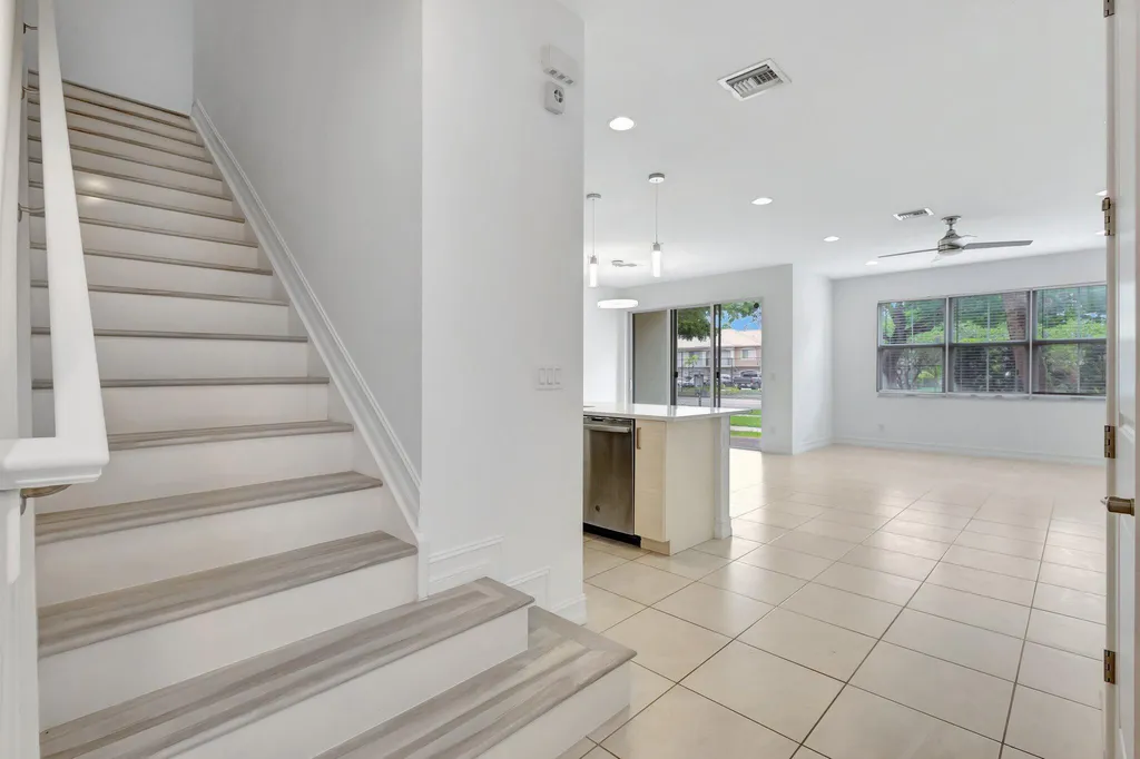 91 Palm Lane Royal Palm Beach FL 33411