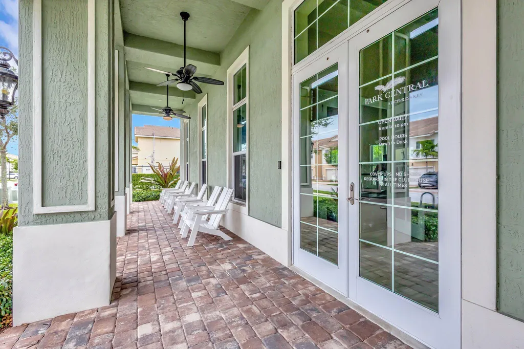91 Palm Lane Royal Palm Beach FL 33411