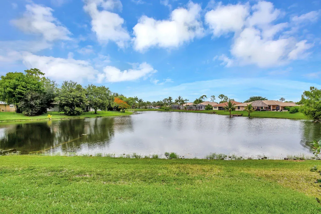 91 Palm Lane Royal Palm Beach FL 33411