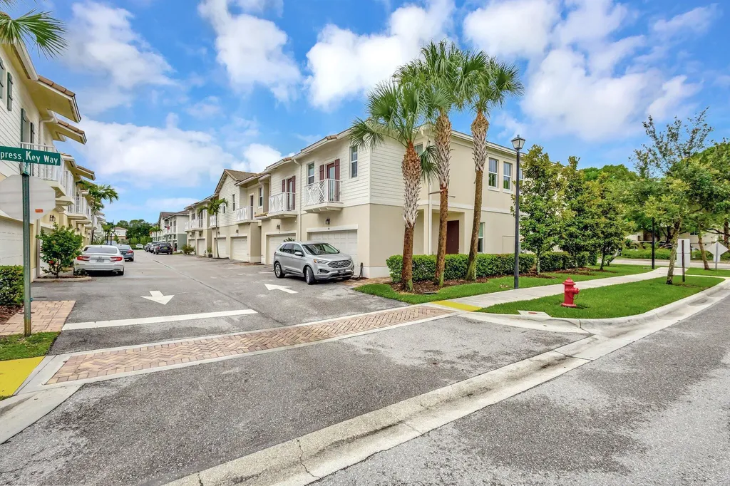 91 Palm Lane Royal Palm Beach FL 33411