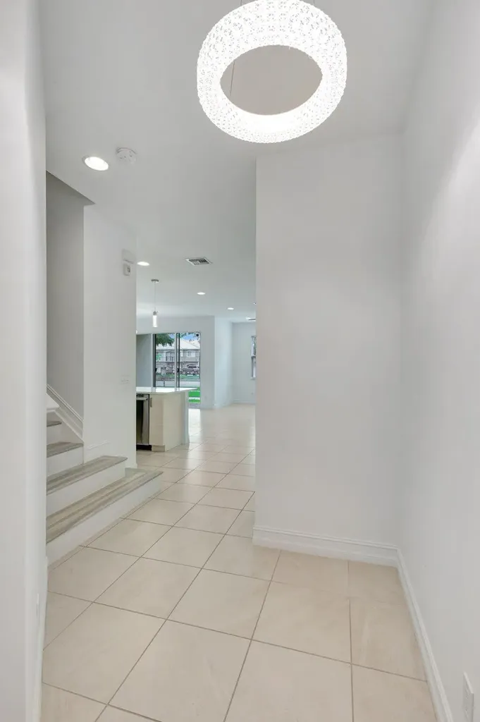 91 Palm Lane Royal Palm Beach FL 33411