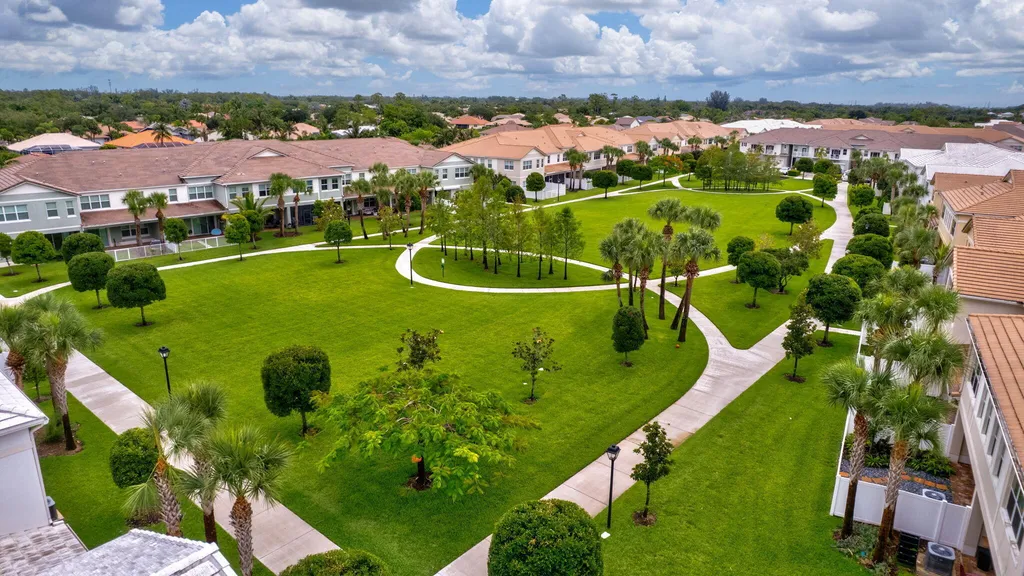 91 Palm Lane Royal Palm Beach FL 33411