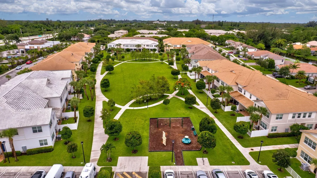 91 Palm Lane Royal Palm Beach FL 33411