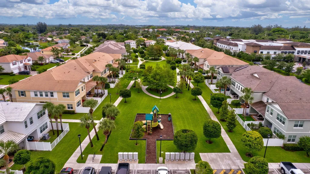 91 Palm Lane Royal Palm Beach FL 33411