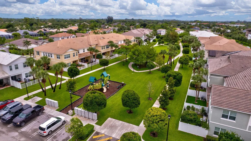 91 Palm Lane Royal Palm Beach FL 33411