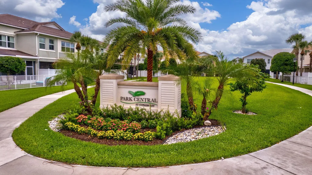 91 Palm Lane Royal Palm Beach FL 33411