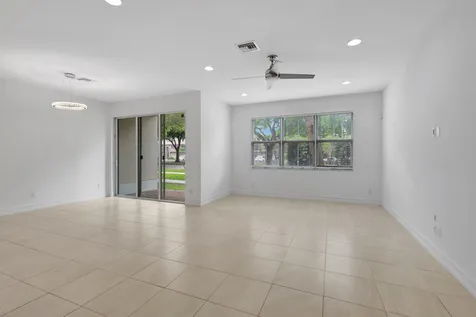 91 Palm Lane Royal Palm Beach FL 33411