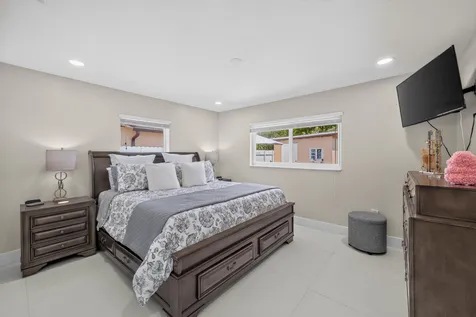 10363 SW 6th Street Sweetwater FL 33174
