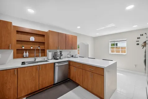10363 SW 6th Street Sweetwater FL 33174