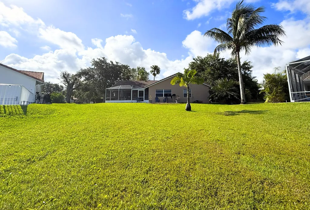 10884 Paso Fino Drive Lake Worth FL 33449