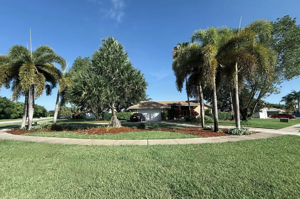 10884 Paso Fino Drive Lake Worth FL 33449