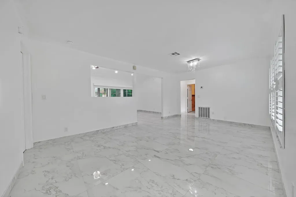 724 Avenue Chaumont Delray Beach FL 33445