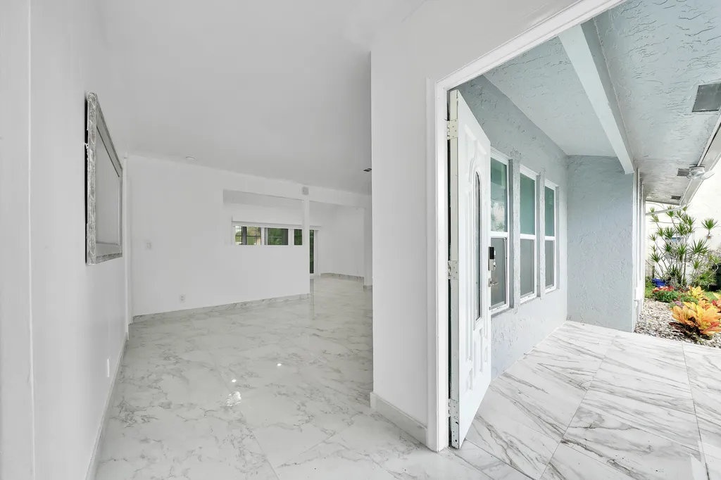 724 Avenue Chaumont Delray Beach FL 33445