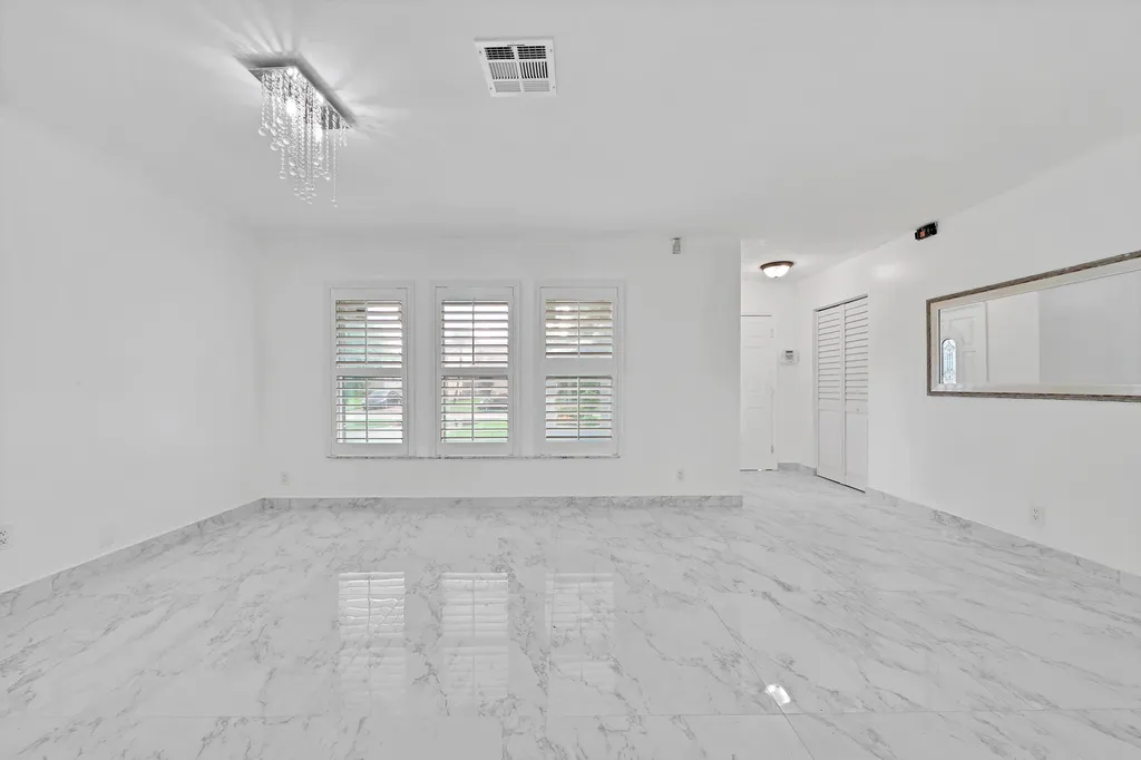 724 Avenue Chaumont Delray Beach FL 33445