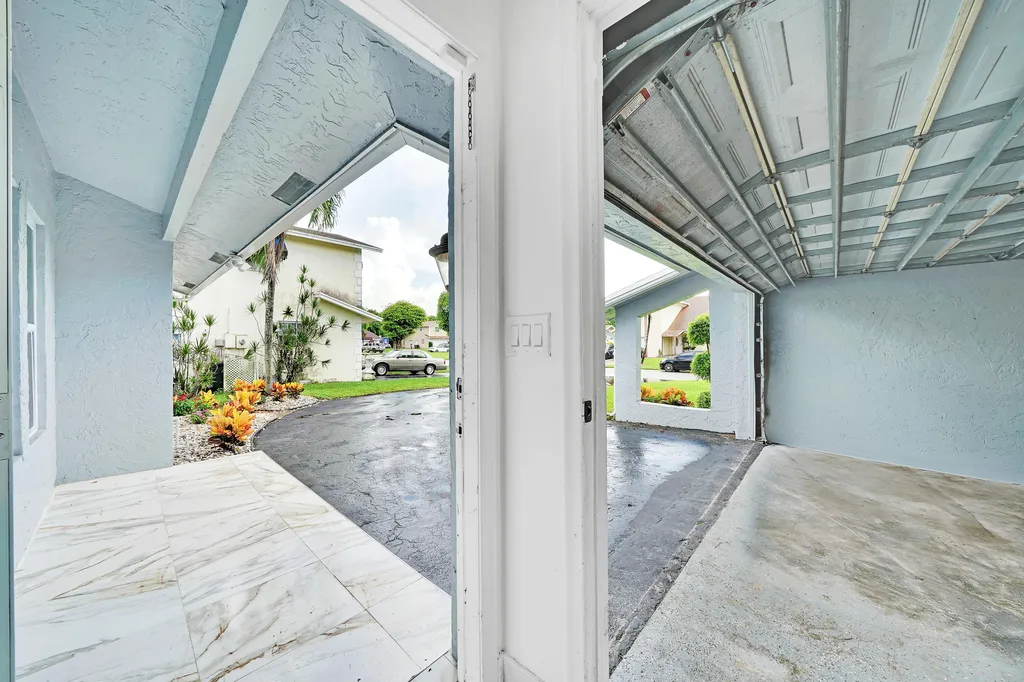 724 Avenue Chaumont Delray Beach FL 33445
