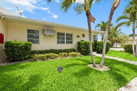 327 S Ocean Breeze Lake Worth FL 33460