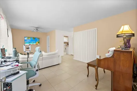 327 S Ocean Breeze Lake Worth FL 33460