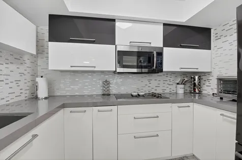 4310 Village Drive Delray Beach FL 33445