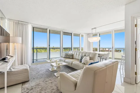3554 Ocean Drive Vero Beach FL 32963