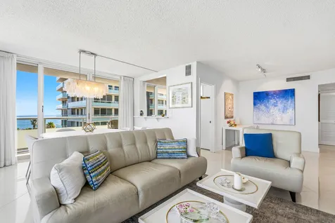 3554 Ocean Drive Vero Beach FL 32963