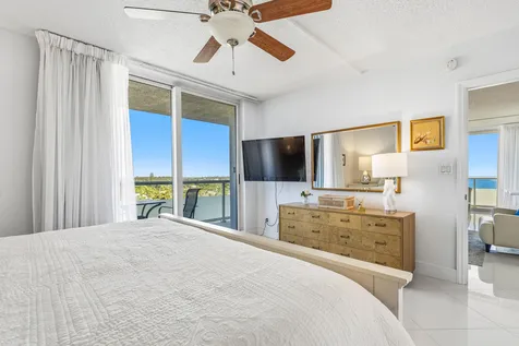 3554 Ocean Drive Vero Beach FL 32963