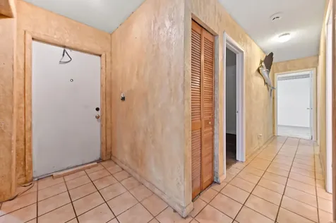 703 SW 76th Avenue North Lauderdale FL 33068