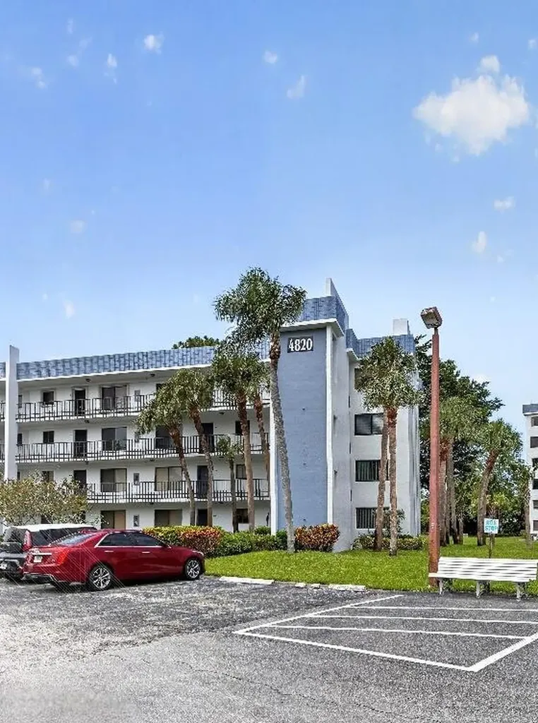 4820 W Lucerne Lakes Boulevard W Lake Worth FL 33467