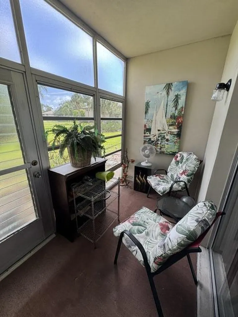 33 Lake Vista Trail Port St Lucie FL 34952