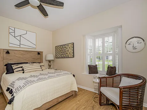 1863 Easthampton Terrace Vero Beach FL 32966