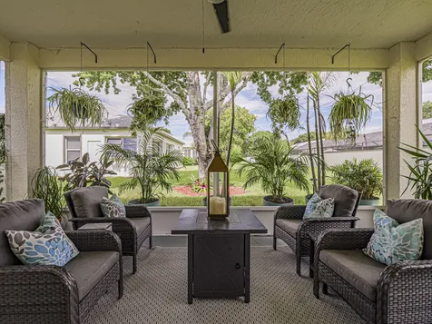 1863 Easthampton Terrace Vero Beach FL 32966
