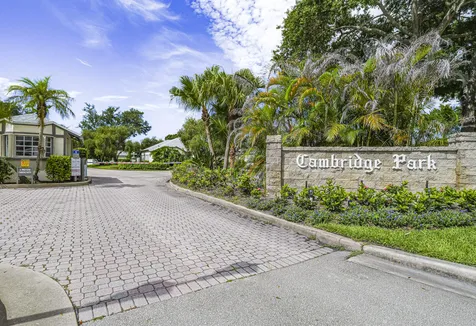 1863 Easthampton Terrace Vero Beach FL 32966