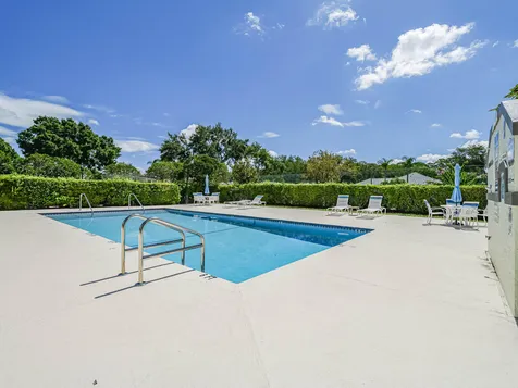 1863 Easthampton Terrace Vero Beach FL 32966