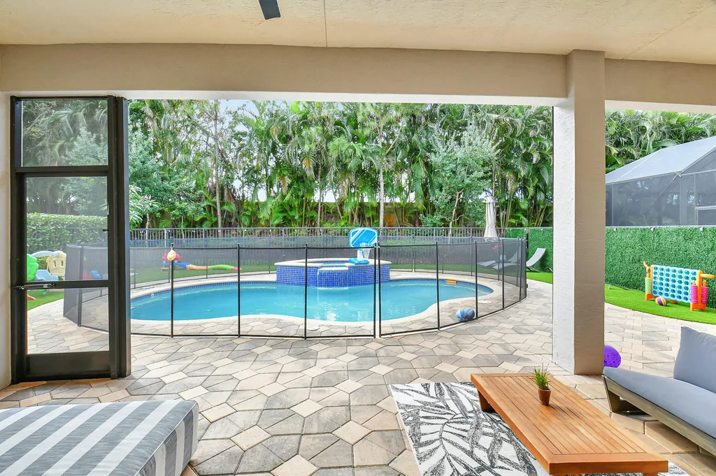 16879 Bridge Crossing Circle Delray Beach FL 33446