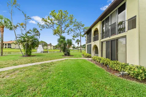 3561 Pine Tree Court Greenacres FL 33463