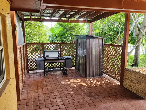 3654 NW 27th Street Lauderdale Lakes FL 33311