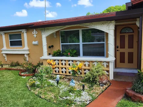 3654 NW 27th Street Lauderdale Lakes FL 33311