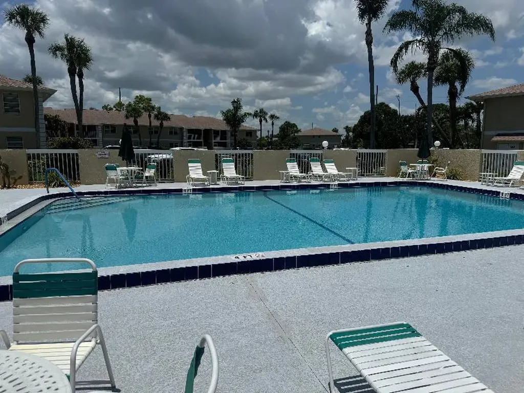 1531 SE Royal Green Circle Port St Lucie FL 34952