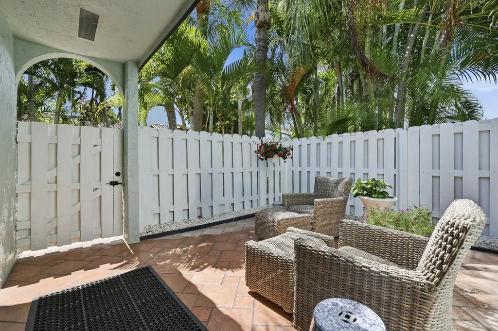 22316 Pineapple Walk Drive Boca Raton FL 33433