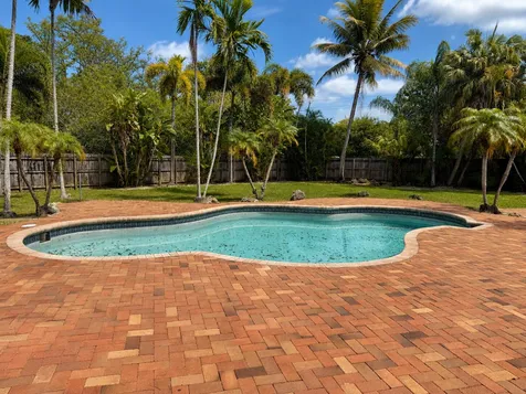 Lauderhill FL 33351