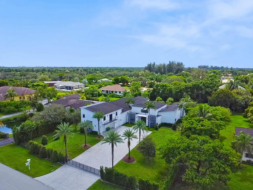 11350 NW 8th Street Plantation FL 33325