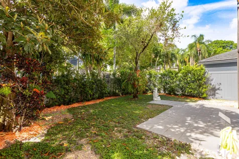 9812 NW 2nd Court Plantation FL 33324