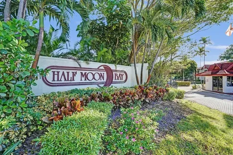 107 Half Moon Circle Hypoluxo FL 33462