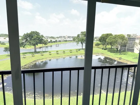 7146 Huntington Lane Delray Beach FL 33446