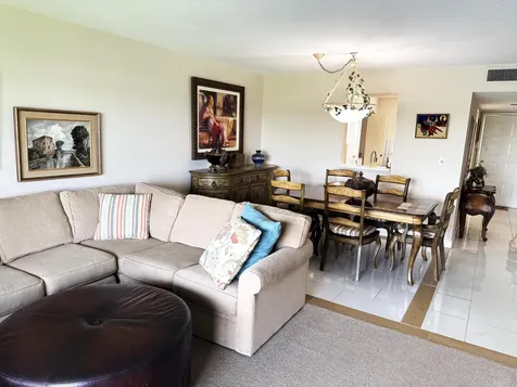 7146 Huntington Lane Delray Beach FL 33446