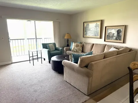 7146 Huntington Lane Delray Beach FL 33446
