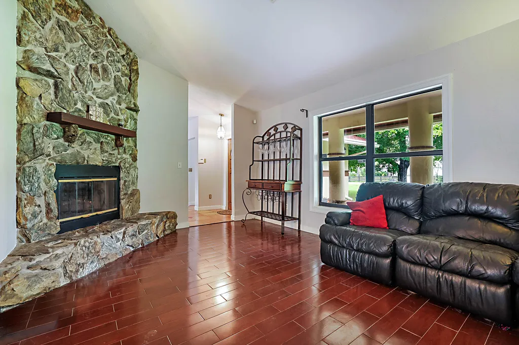 17298 66th Court N The Acreage FL 33470