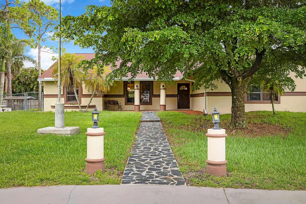 17298 66th Court N The Acreage FL 33470