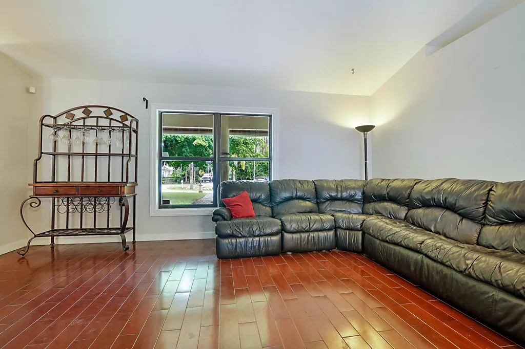 17298 66th Court N The Acreage FL 33470